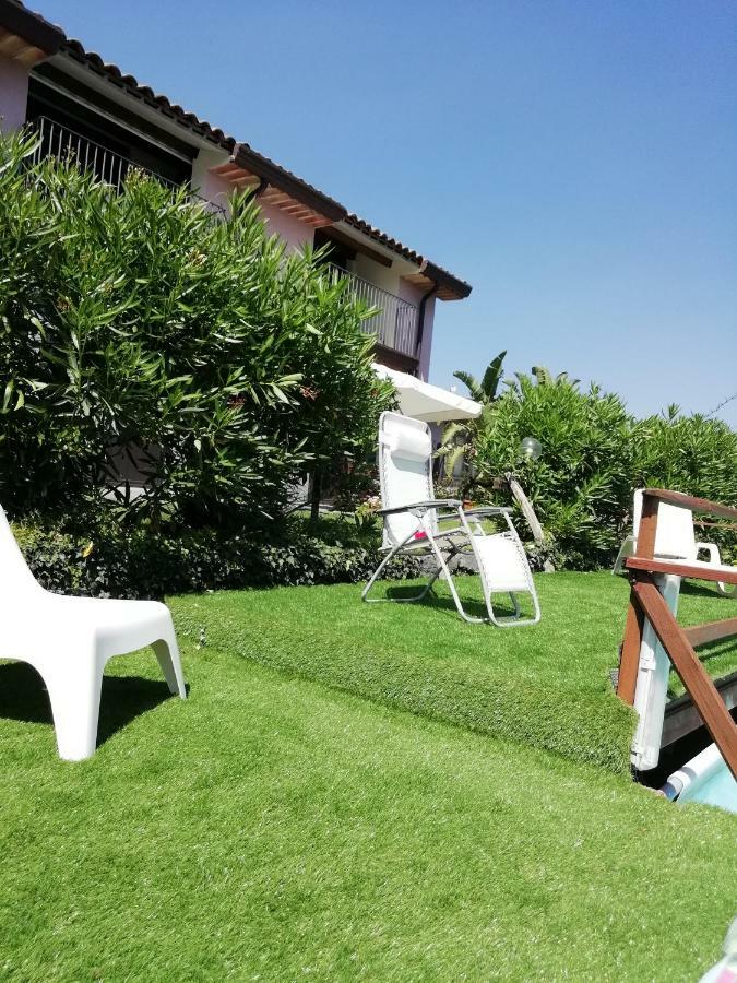 Le Case Di Bacco Santa Venerina Luaran gambar