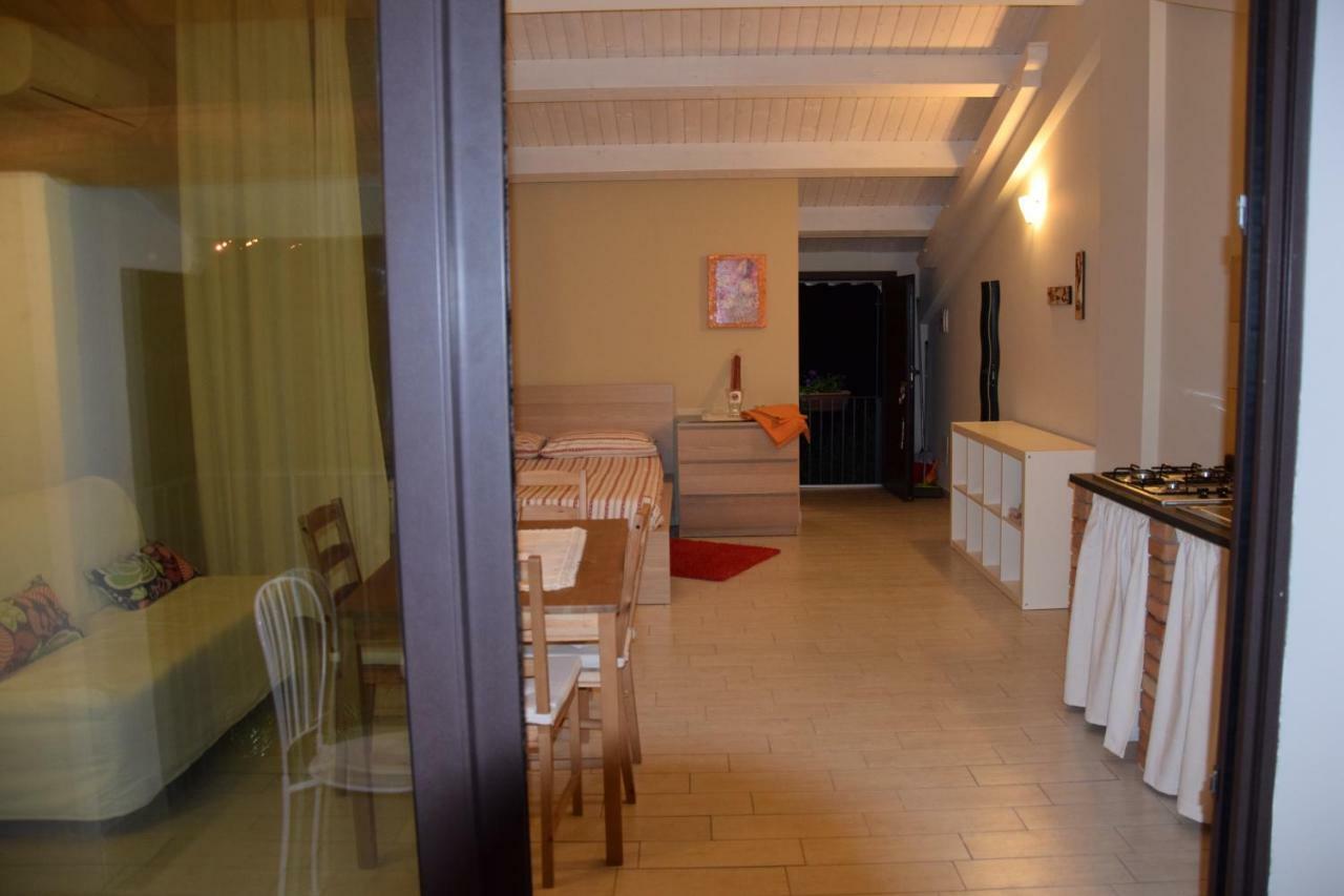 Le Case Di Bacco Santa Venerina Luaran gambar